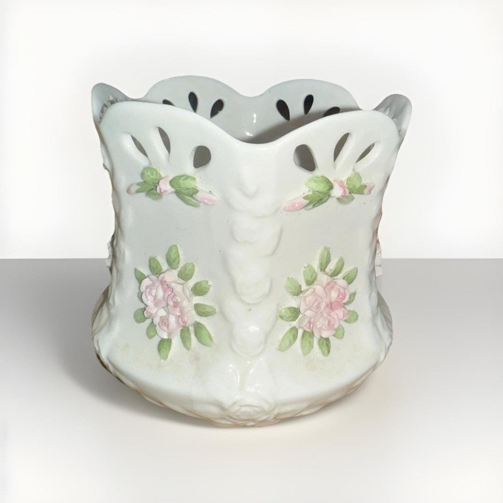 Fine Bone China Applied Pink Rose Reticulated Scalloped Bowl Made in Philippines - Picture 3 of 5